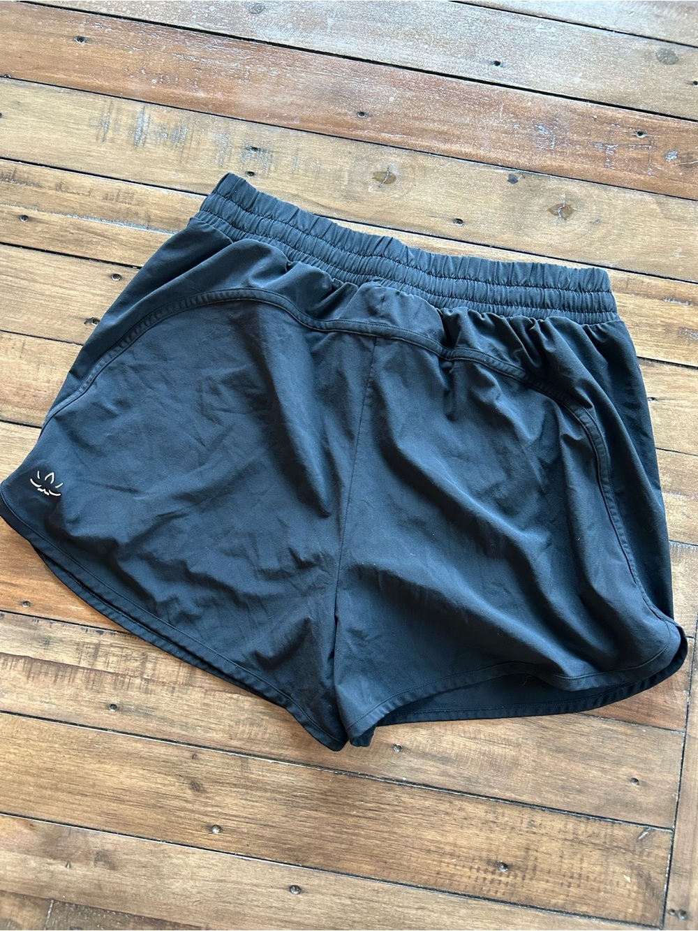 Beyond Yoga In Stride Black Active Shorts M